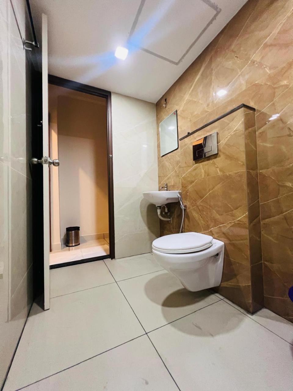 Gypsy Hotel Cusat Коччи Экстерьер фото